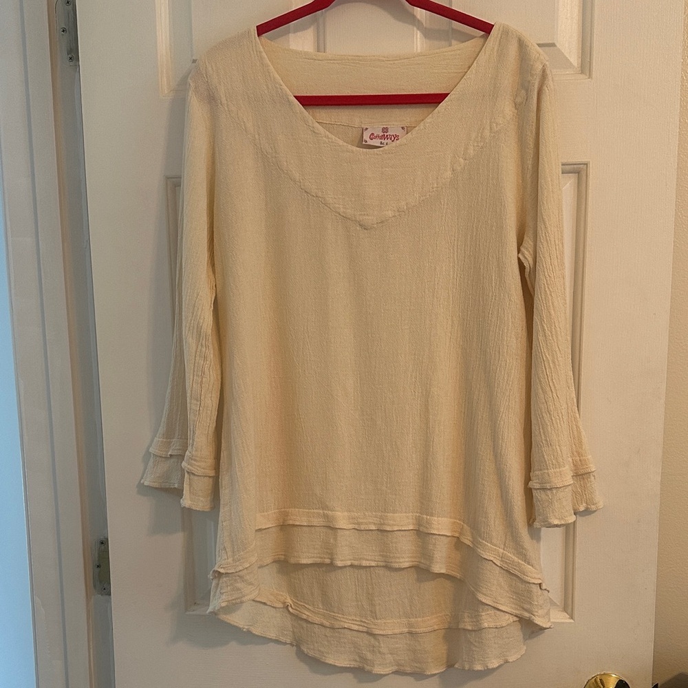 Women’s Cottonways Cream Layered Tunic Top, size 1
